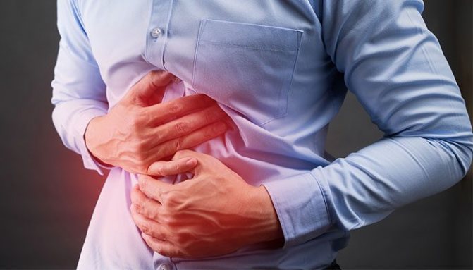 Gastritis manifests itself as pain in the abdominal area