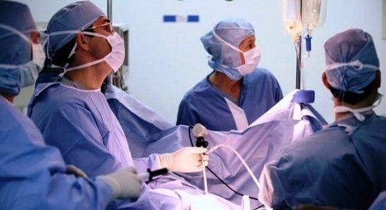 How to do an enema before laparoscopy surgery